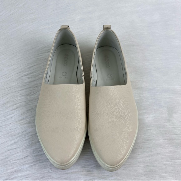 ecco women's gillian slip on fashion sneaker